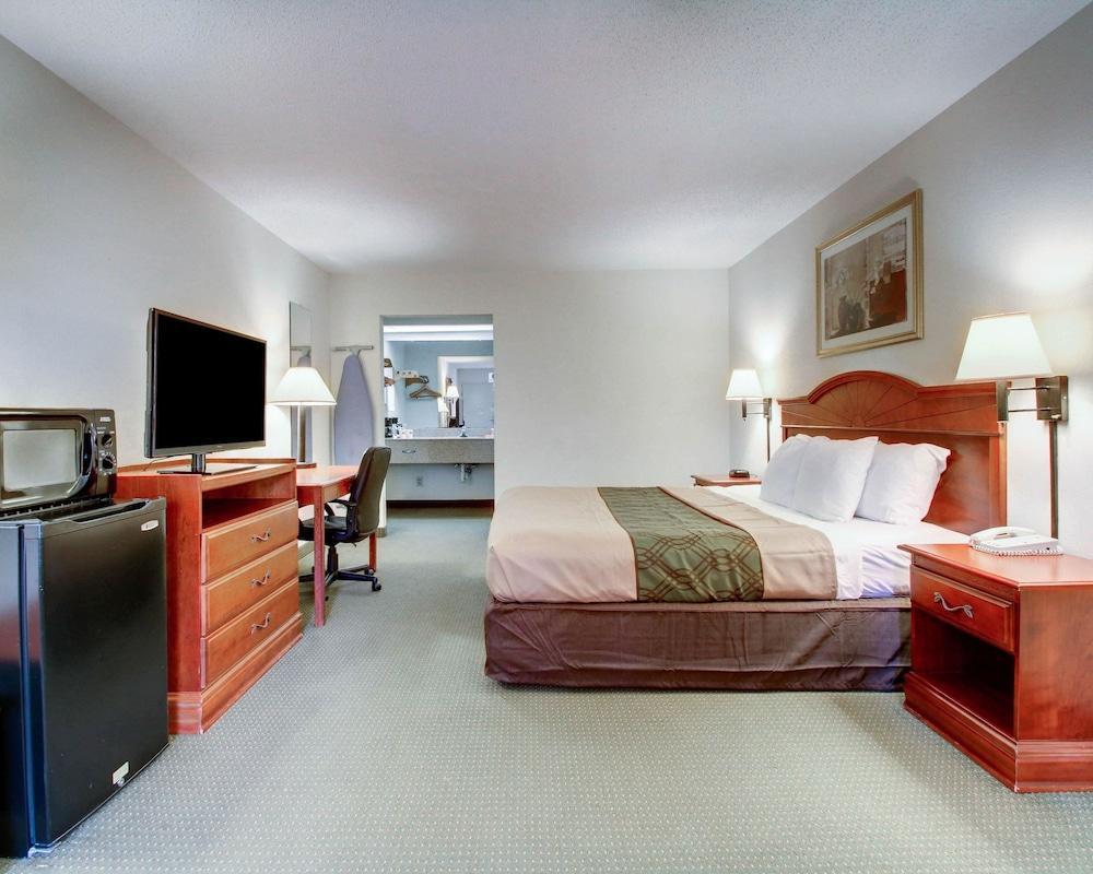 Econo Lodge Inn & Suites Gulfport Exteriör bild