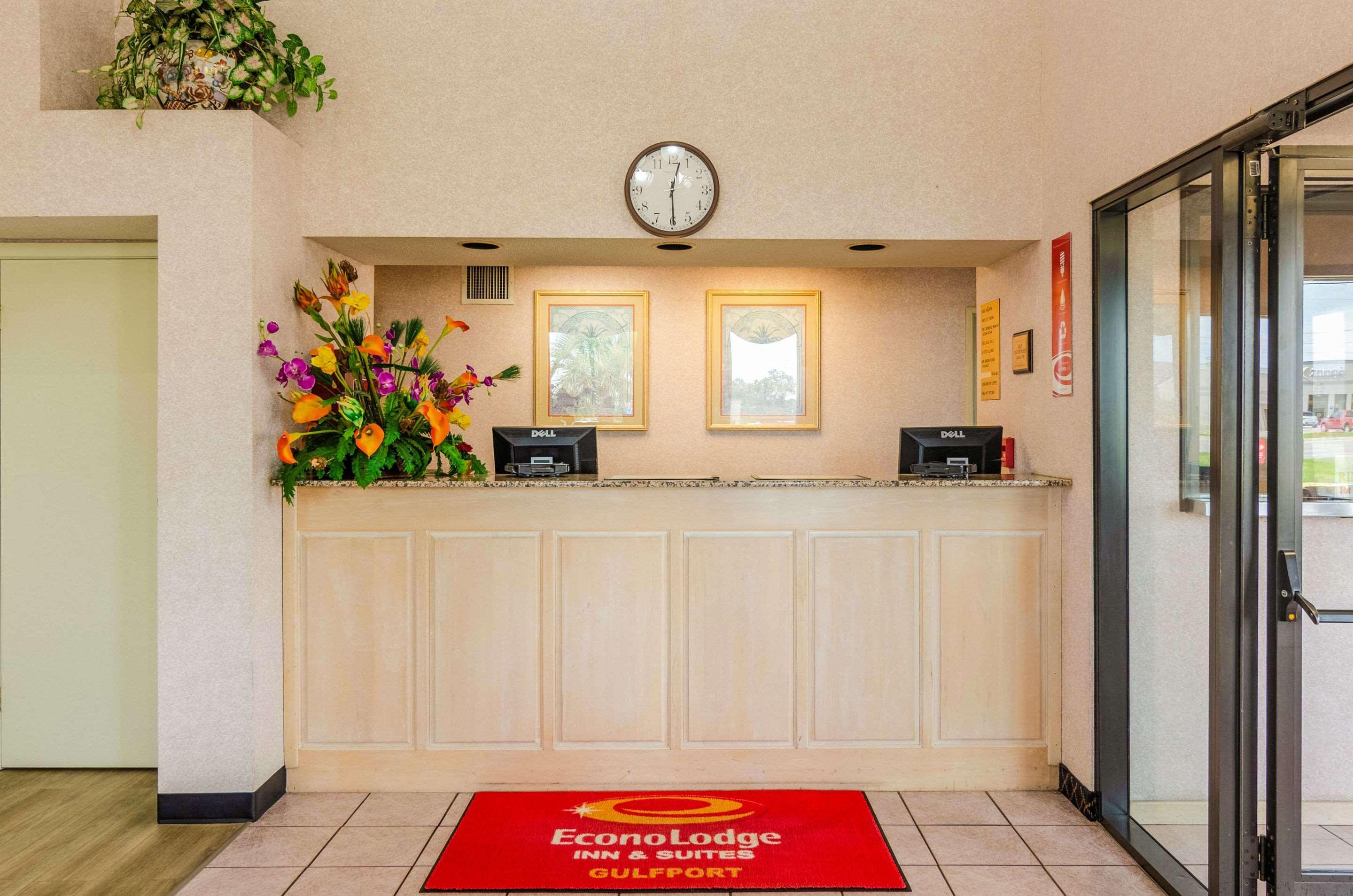 Econo Lodge Inn & Suites Gulfport Exteriör bild