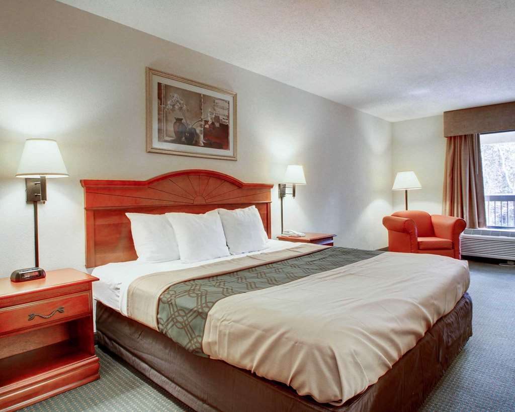 Econo Lodge Inn & Suites Gulfport Rum bild